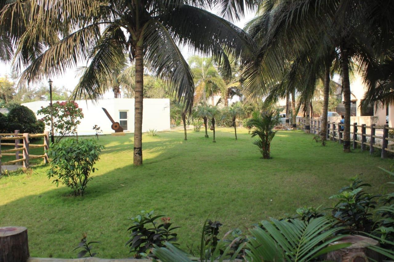 Wekare Sea Sight Service Apartments Puri Exterior photo