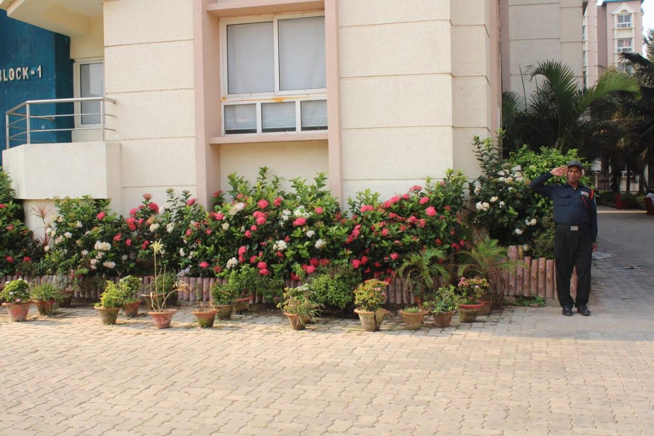 Wekare Sea Sight Service Apartments Puri Exterior photo